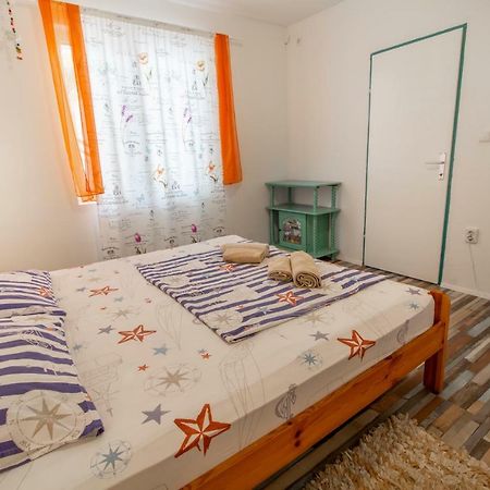 Apartment Anita Baška Voda Kültér fotó